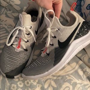 Nike sneakers size 9 women